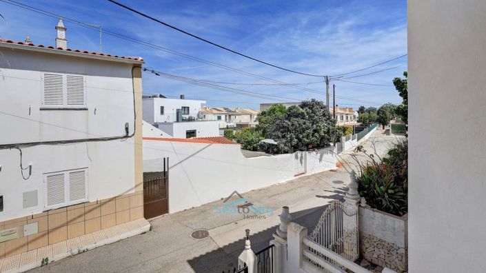 Image No.22-2 Bed House for sale