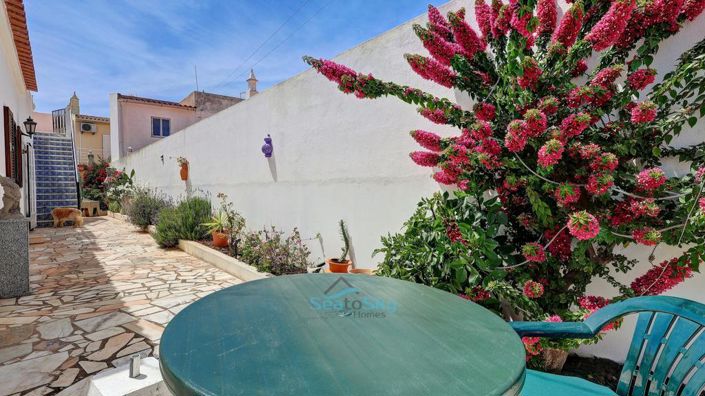 Image No.4-2 Bed House for sale