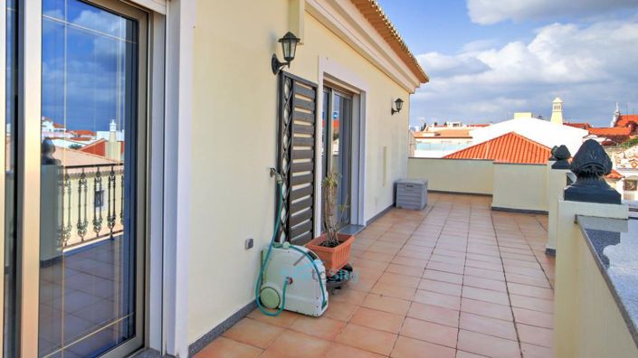 Image No.12-3 Bed Apartment for sale