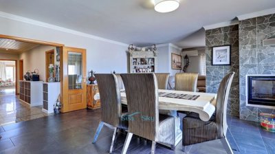 dining area with space for a large table and chairs