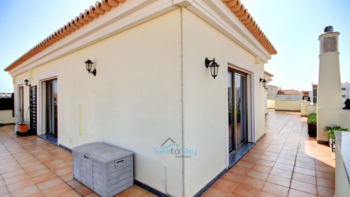 Image No.20-3 Bed Apartment for sale