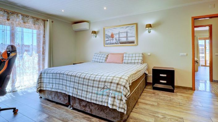 Image No.25-3 Bed Apartment for sale