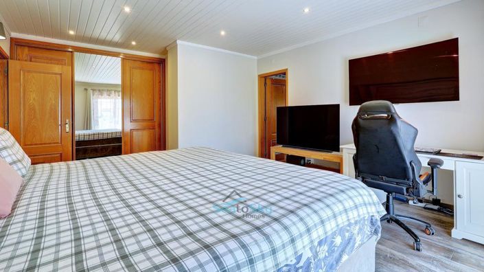 Image No.28-3 Bed Apartment for sale