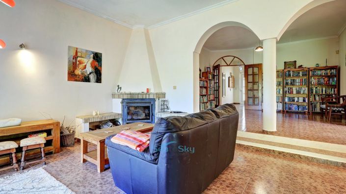 Image No.14-3 Bed House for sale