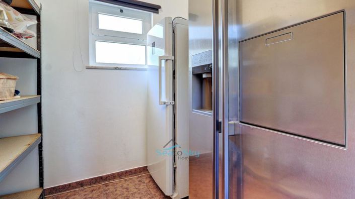 Image No.24-3 Bed House for sale