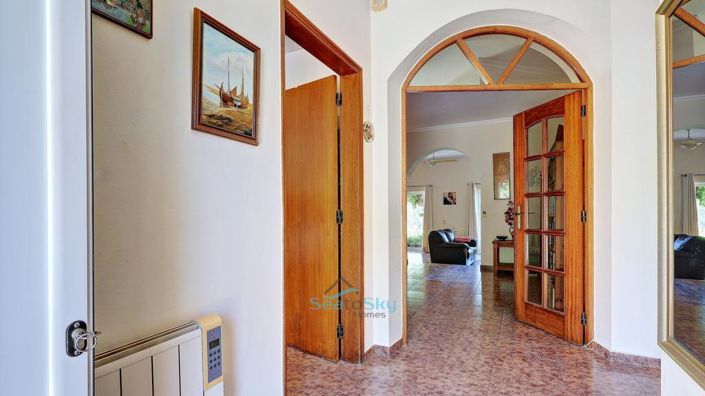 Image No.7-3 Bed House for sale