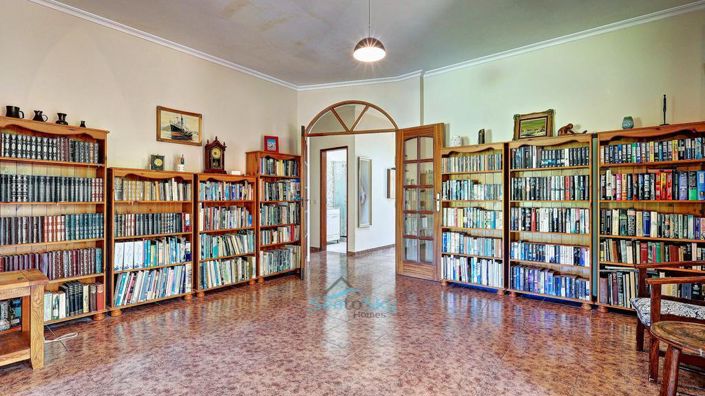 Image No.9-3 Bed House for sale