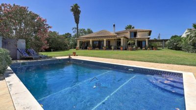 9x4m heated swimming pool