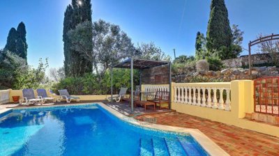 pergola for shade