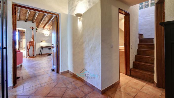 Image No.14-4 Bed House for sale