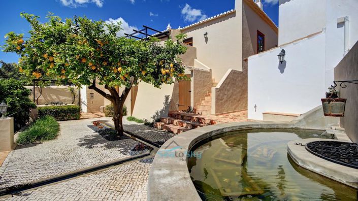 Image No.8-4 Bed House for sale
