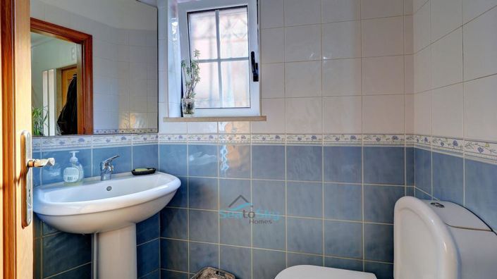 Image No.28-4 Bed House for sale