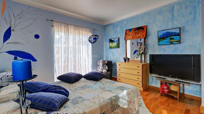 Image No.44-4 Bed House for sale