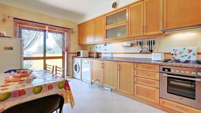 Image No.18-2 Bed Apartment for sale