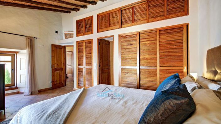 Image No.33-4 Bed House for sale