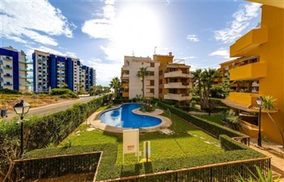 apartment-in-torrevieja-1-large