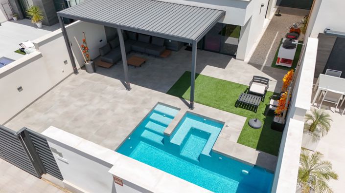 Image No.1-3 Bed Villa for sale