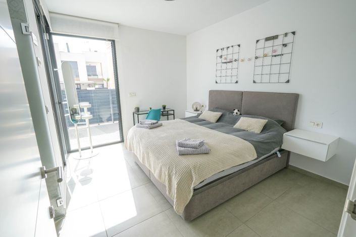 Image No.10-3 Bed Villa for sale