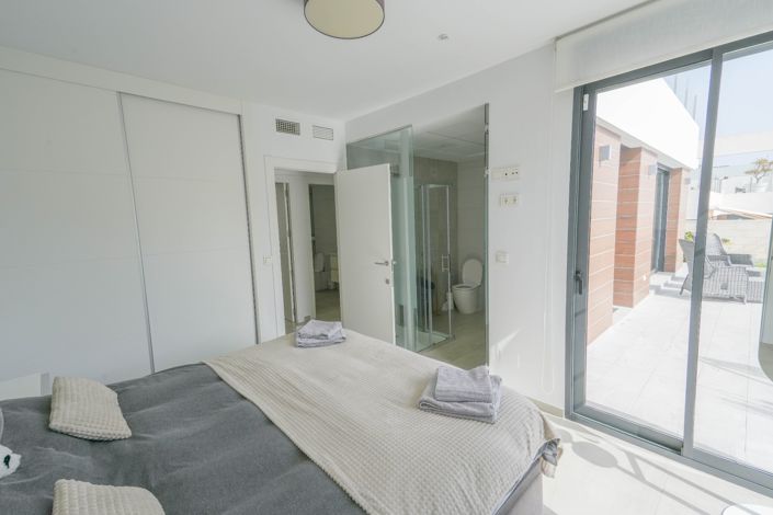 Image No.12-3 Bed Villa for sale