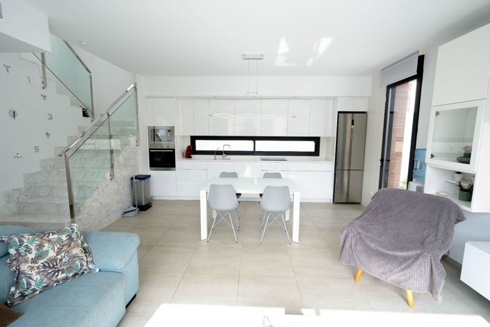 Image No.6-3 Bed Villa for sale