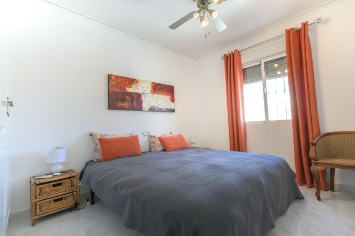 Image No.11-4 Bed Property for sale