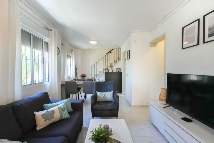 Image No.15-4 Bed Property for sale