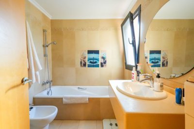 o1im7t9eh11d01mokb01ftqqjk37