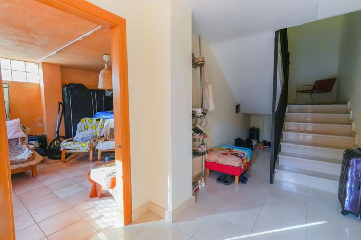 Image No.26-3 Bed Townhouse for sale