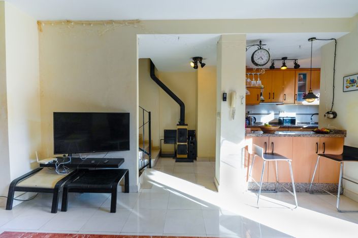 Image No.8-3 Bed Townhouse for sale