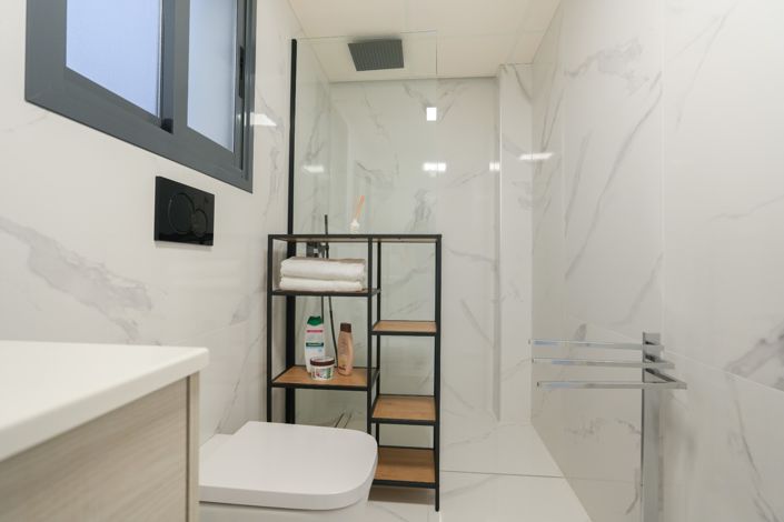 Image No.20-3 Bed Apartment for sale