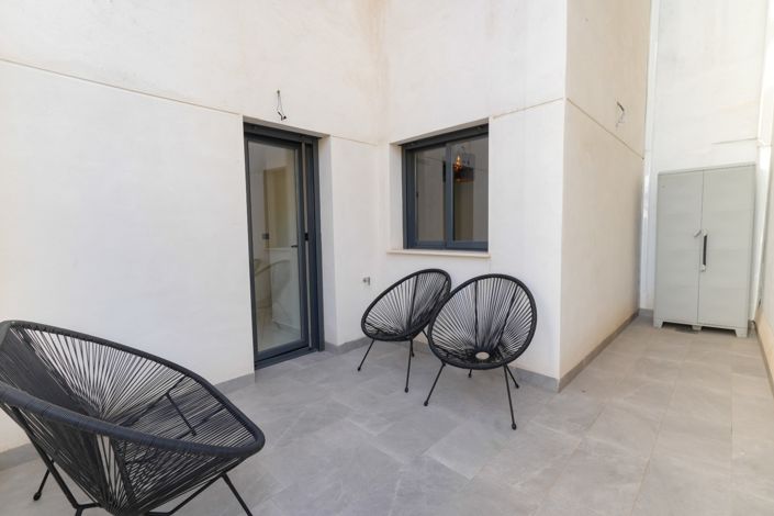 Image No.24-3 Bed Apartment for sale