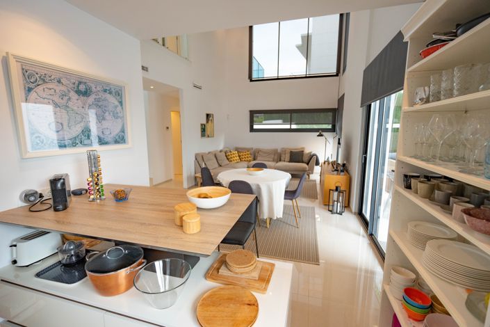 Image No.14-3 Bed Villa for sale