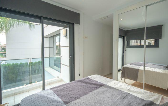 Image No.26-3 Bed Villa for sale