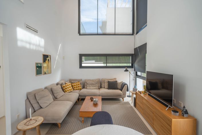 Image No.39-3 Bed Villa for sale