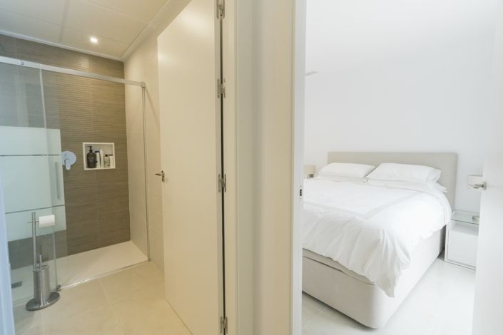 Image No.14-3 Bed Semi-Detached for sale