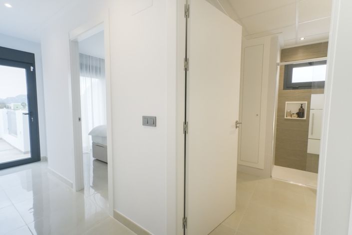 Image No.15-3 Bed Semi-Detached for sale