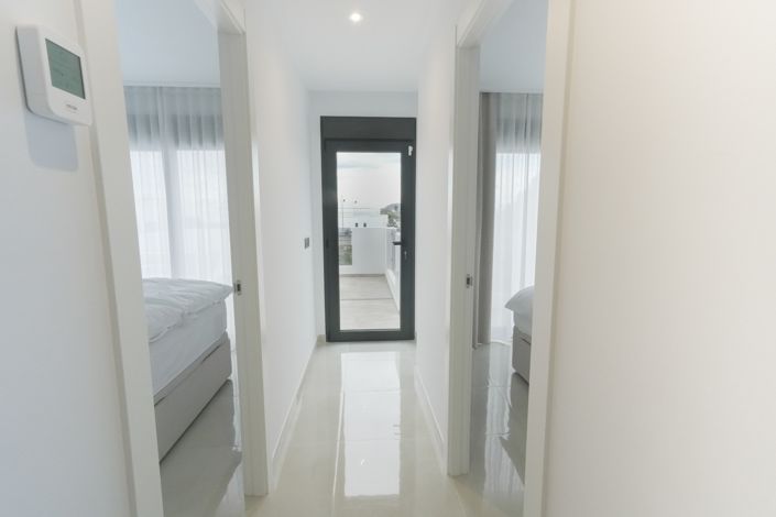 Image No.16-3 Bed Semi-Detached for sale