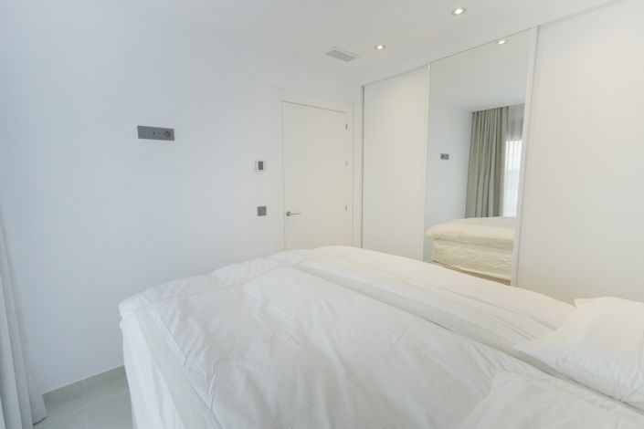 Image No.22-3 Bed Semi-Detached for sale