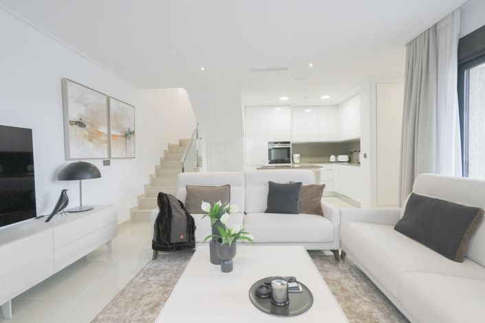 Image No.5-3 Bed Semi-Detached for sale