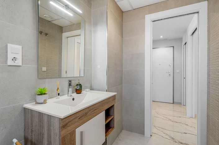 Image No.18-2 Bed Apartment for sale