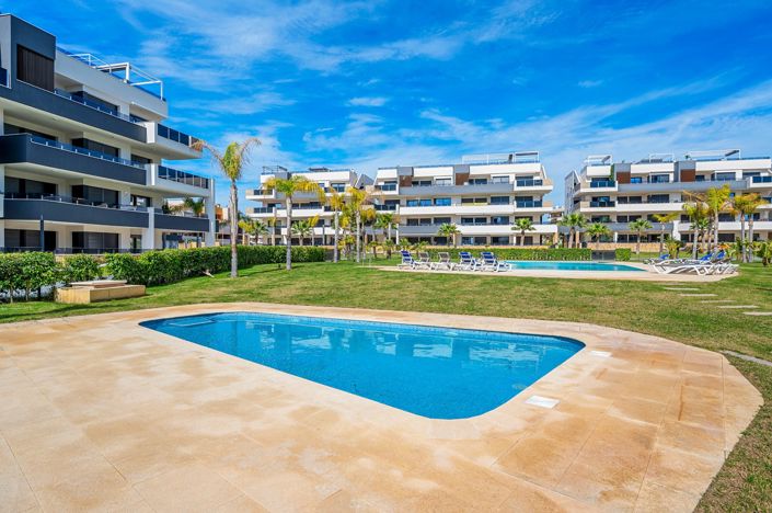 Image No.32-2 Bed Apartment for sale