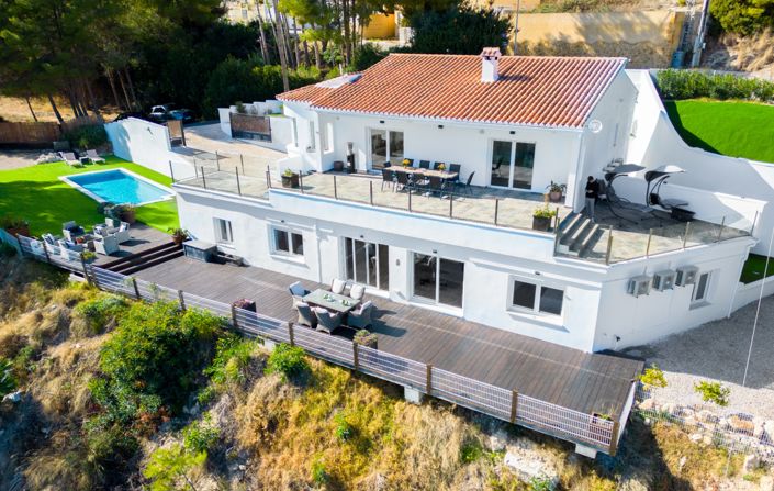 Image No.1-4 Bed Villa for sale