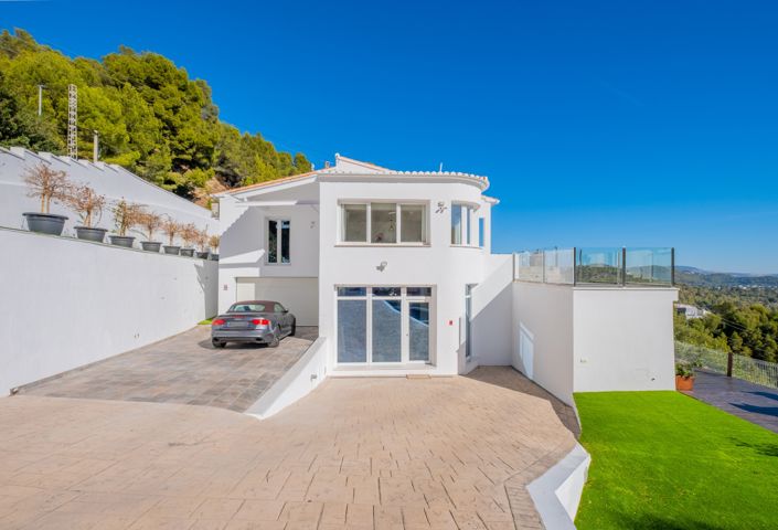 Image No.11-4 Bed Villa for sale