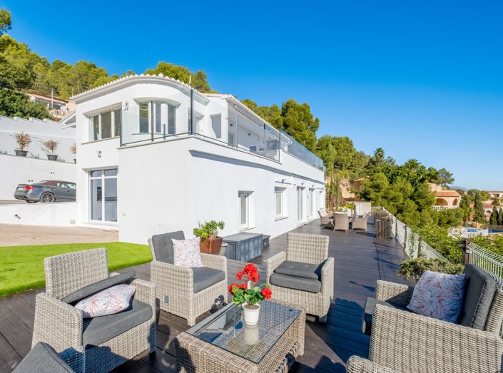 Image No.3-4 Bed Villa for sale