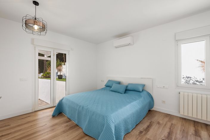 Image No.38-4 Bed Villa for sale