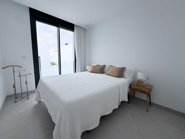 Image No.43-4 Bed Villa for sale