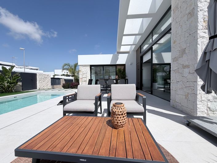 Image No.7-4 Bed Villa for sale