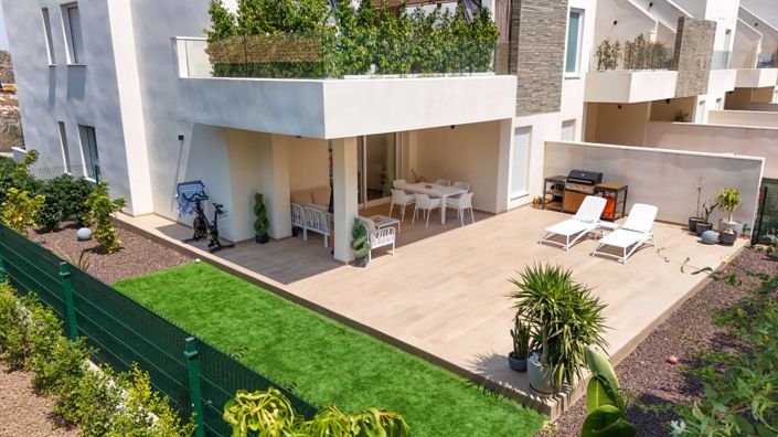 Image No.21-3 Bed Apartment for sale