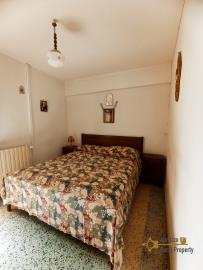 15-Incredible-town-house-with-Lake-view-roof-terrace-for-sale-Colledimezzo-Italy