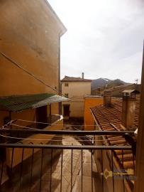 17-Incredible-town-house-with-Lake-view-roof-terrace-for-sale-Colledimezzo-Italy